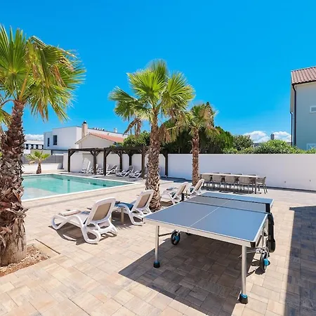 Luxury Primula Villa *