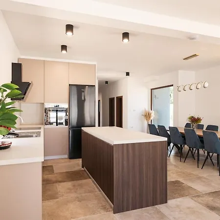 Villa Luxury Primula *
